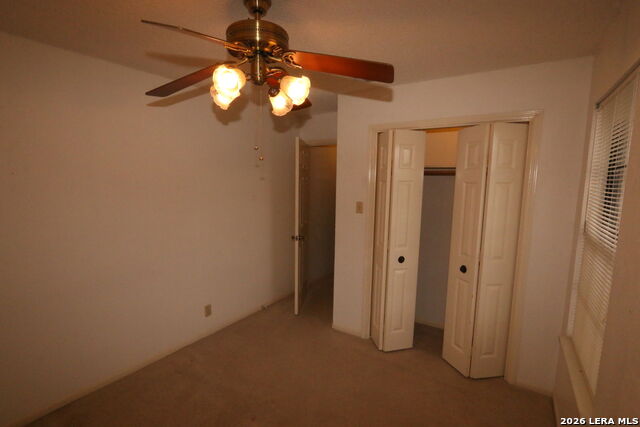 Listing photo id 16 for 802 Athens  