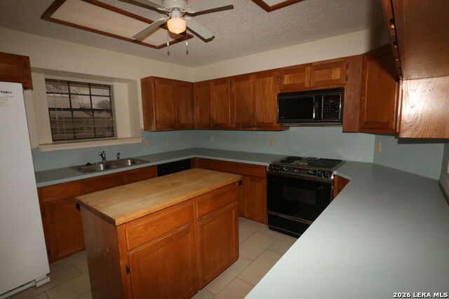 Listing photo id 24 for 802 Athens  