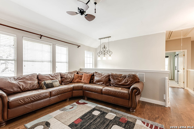 Image 21 of 37 For 18815 Agincourt