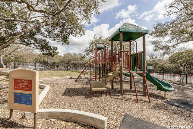 Image 35 of 37 For 18815 Agincourt