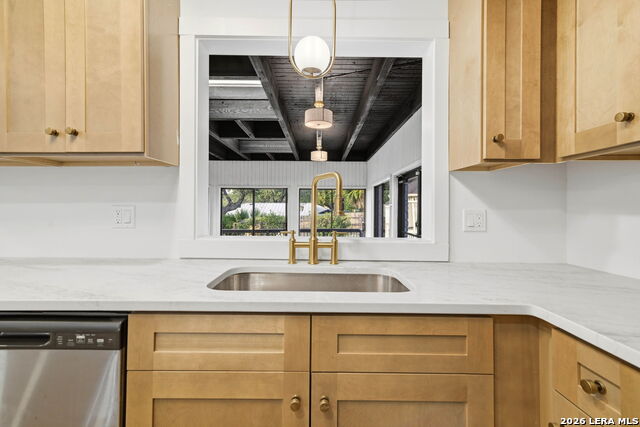 Image 12 of 39 For 1311 Wiltshire