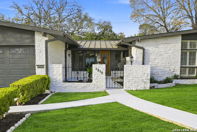 Image 4 of 39 For 1311 Wiltshire