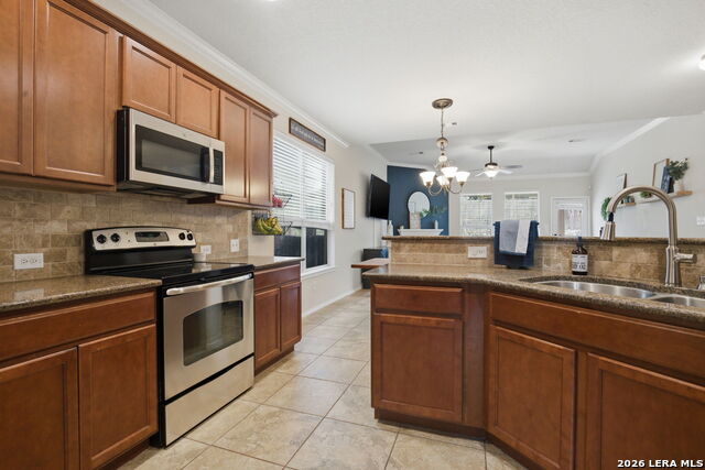 Image 10 of 31 For 6321 Iris Run