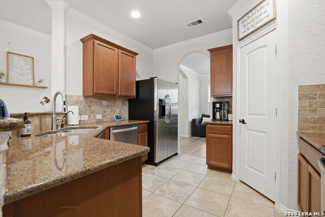 Image 9 of 31 For 6321 Iris Run