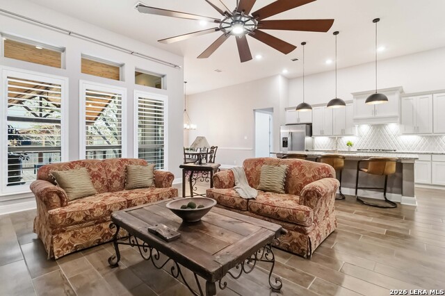 Image 9 of 48 For 8206 Claret Cup