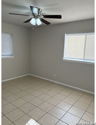 Image 10 of 28 For 3935 Starhill