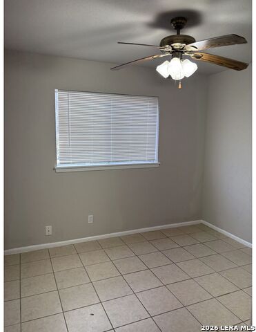 Image 19 of 28 For 3935 Starhill