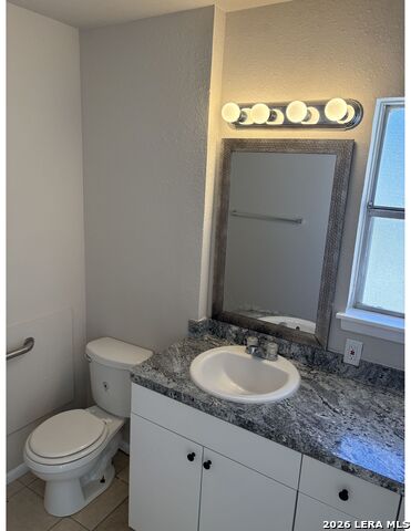 Image 22 of 28 For 3935 Starhill