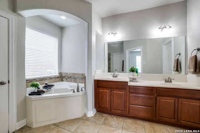 Image 19 of 32 For 13835 Palatine Hill