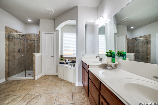 Image 20 of 32 For 13835 Palatine Hill