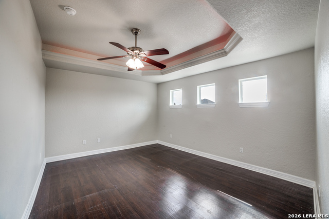 Image 25 of 32 For 13835 Palatine Hill