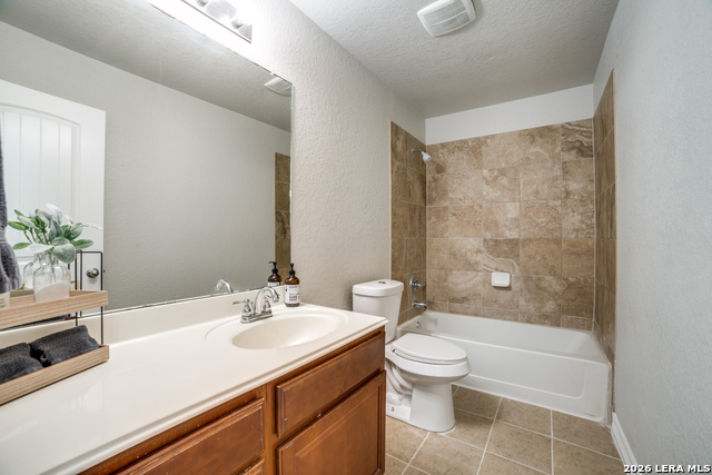 Image 29 of 32 For 13835 Palatine Hill