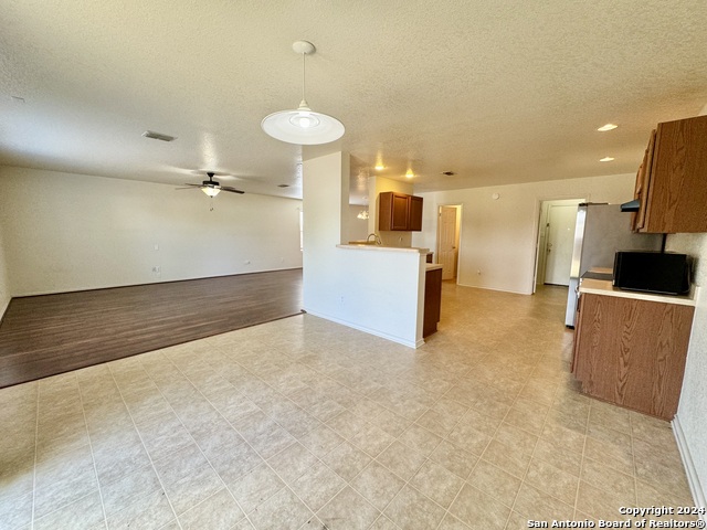 Image 17 of 42 For 4406 Waldon Pond