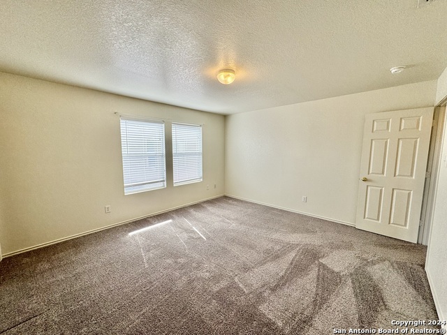 Image 33 of 42 For 4406 Waldon Pond