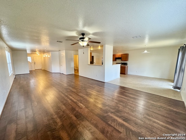 Image 7 of 42 For 4406 Waldon Pond