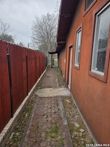 Image 15 of 27 For 306 Huff E 