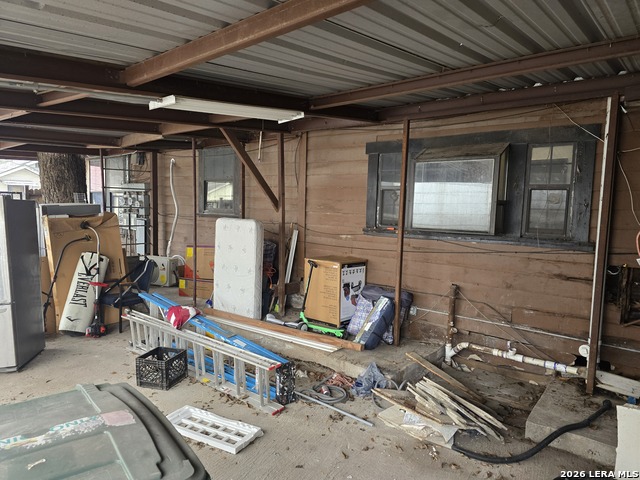 Image 17 of 27 For 306 Huff E 