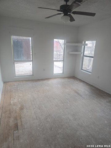 Image 21 of 27 For 306 Huff E 