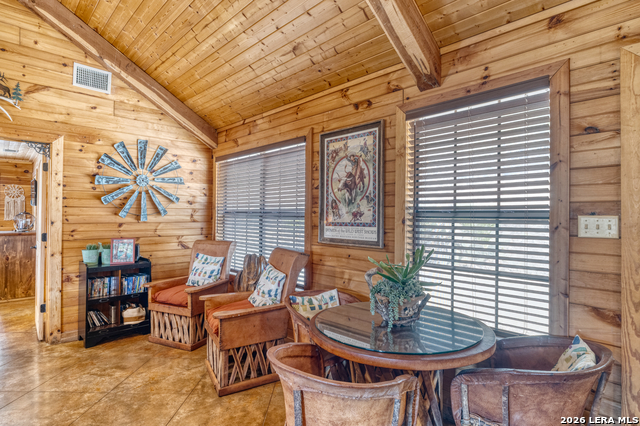 Image 20 of 39 For 416 Canyon Oaks Dr.