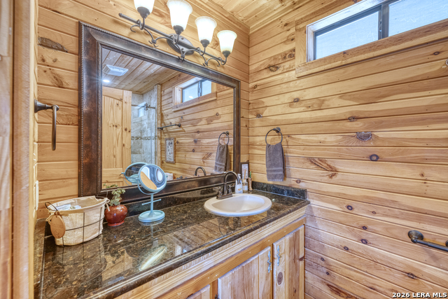 Image 31 of 39 For 416 Canyon Oaks Dr.