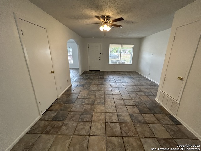 Image 6 of 22 For 7338 Marble Creek Dr