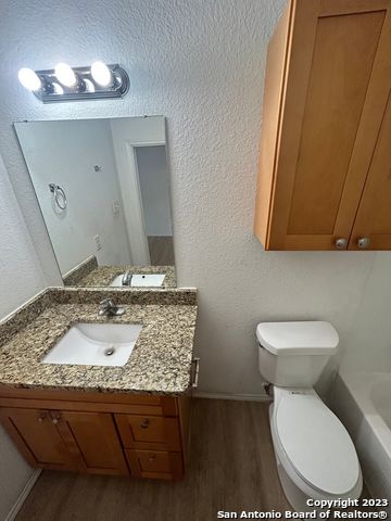 Image 10 of 13 For 816 Rivas St  C