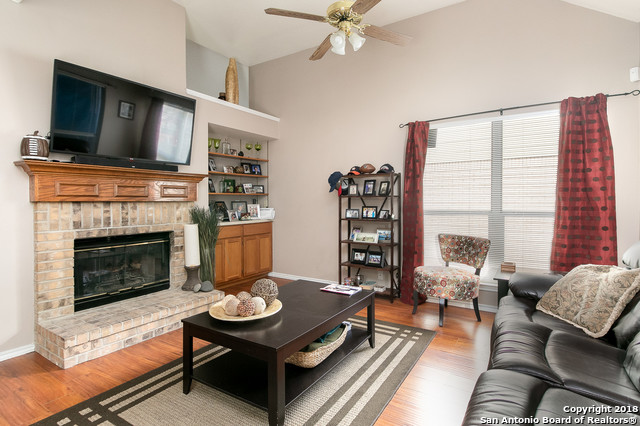 Image 13 of 21 For 5858 Spring Square