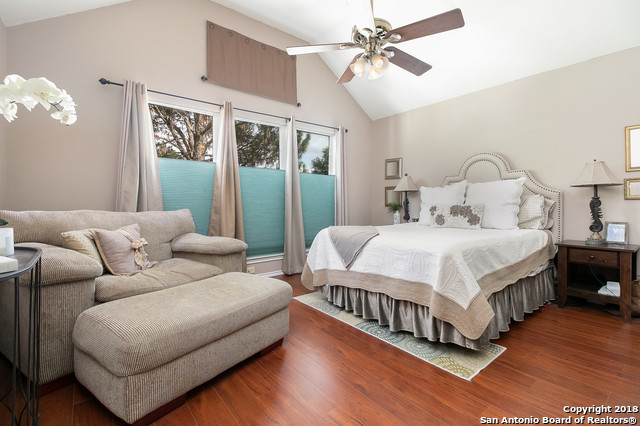 Image 14 of 21 For 5858 Spring Square