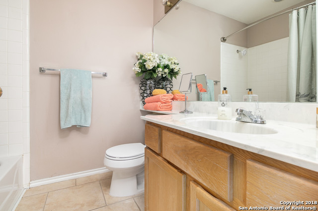 Image 17 of 21 For 5858 Spring Square