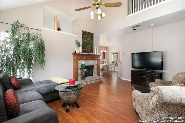 Image 7 of 21 For 5858 Spring Square