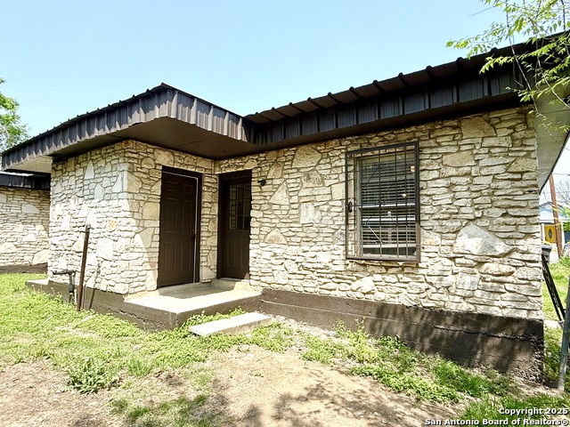 Image 14 of 17 For 520 Prado St  1