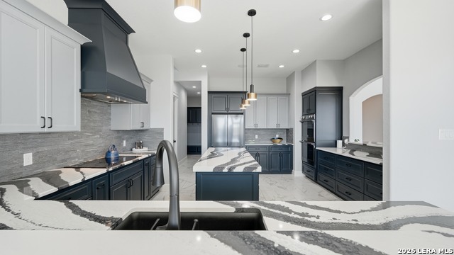 Image 13 of 66 For 2587 Falling Oak