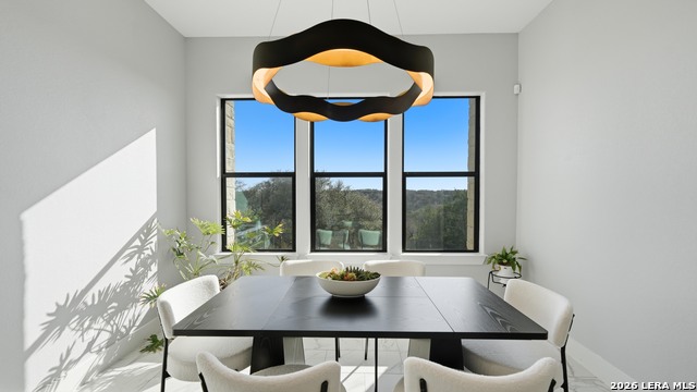 Image 18 of 66 For 2587 Falling Oak