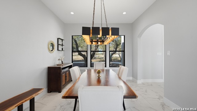 Image 19 of 66 For 2587 Falling Oak