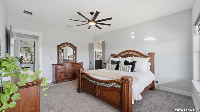 Image 22 of 66 For 2587 Falling Oak