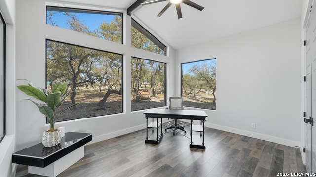 Image 29 of 66 For 2587 Falling Oak