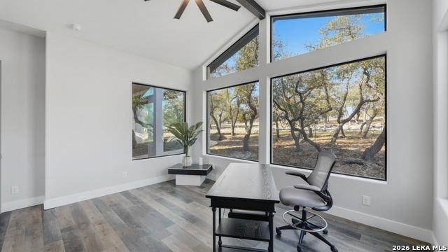 Image 30 of 66 For 2587 Falling Oak