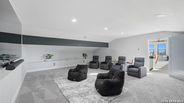 Image 42 of 66 For 2587 Falling Oak