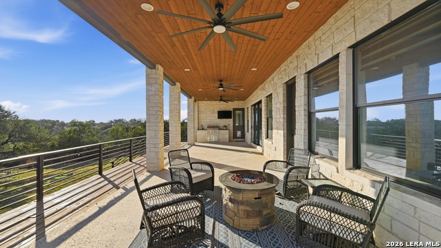 Image 44 of 66 For 2587 Falling Oak