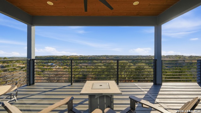 Image 48 of 66 For 2587 Falling Oak