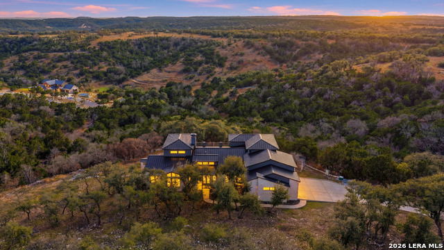 Image 56 of 66 For 2587 Falling Oak