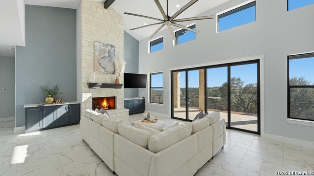 Image 8 of 66 For 2587 Falling Oak