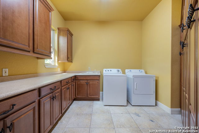 Listing photo id 12 for 124 Allens Bend