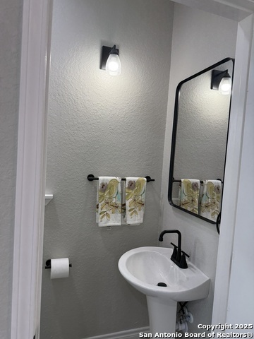 Image 12 of 34 For 644 Canyon Circle