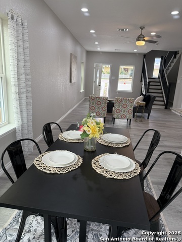 Image 14 of 34 For 644 Canyon Circle