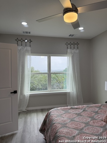 Image 17 of 34 For 644 Canyon Circle