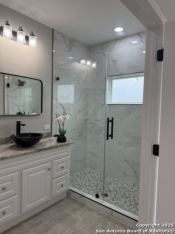 Image 19 of 34 For 644 Canyon Circle