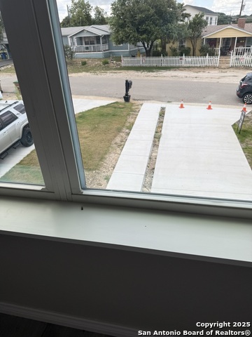 Image 31 of 34 For 644 Canyon Circle