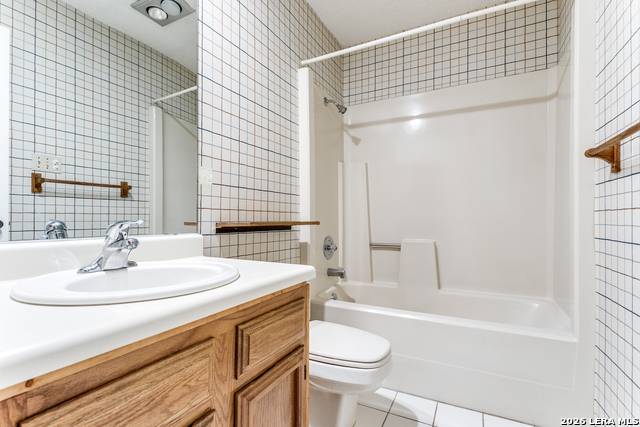 Image 19 of 25 For 12107 Magnolia Blossom