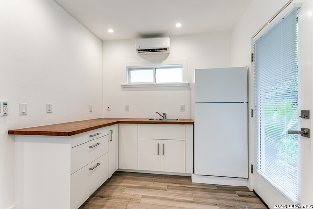 Image 24 of 25 For 12107 Magnolia Blossom